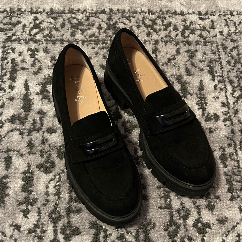 Wonderly Black Textured Sole